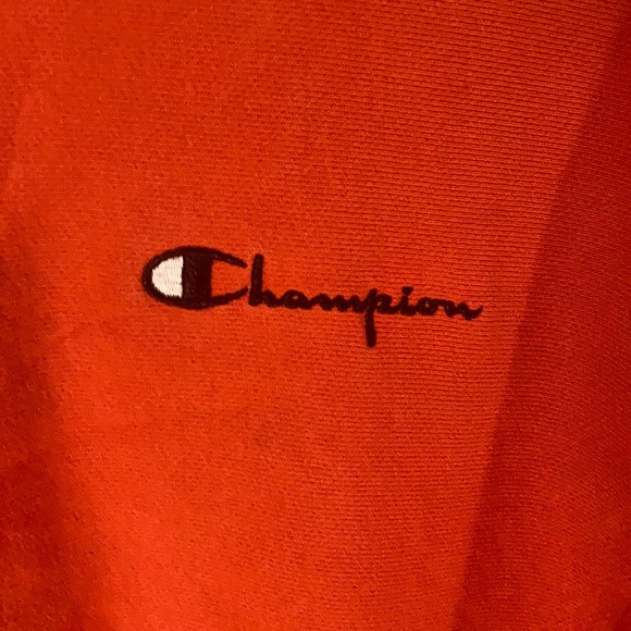 Champion Crewneck - Picture 2 of 4